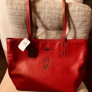 NWT Disney x Coach Minnie Mouse City Zip Tote